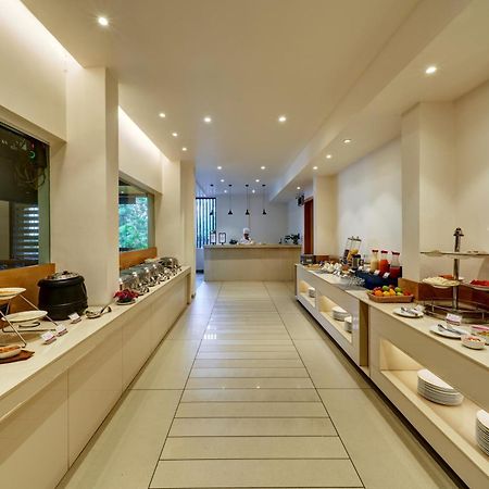 Regenta Place Raysons Kolhapur Extérieur photo