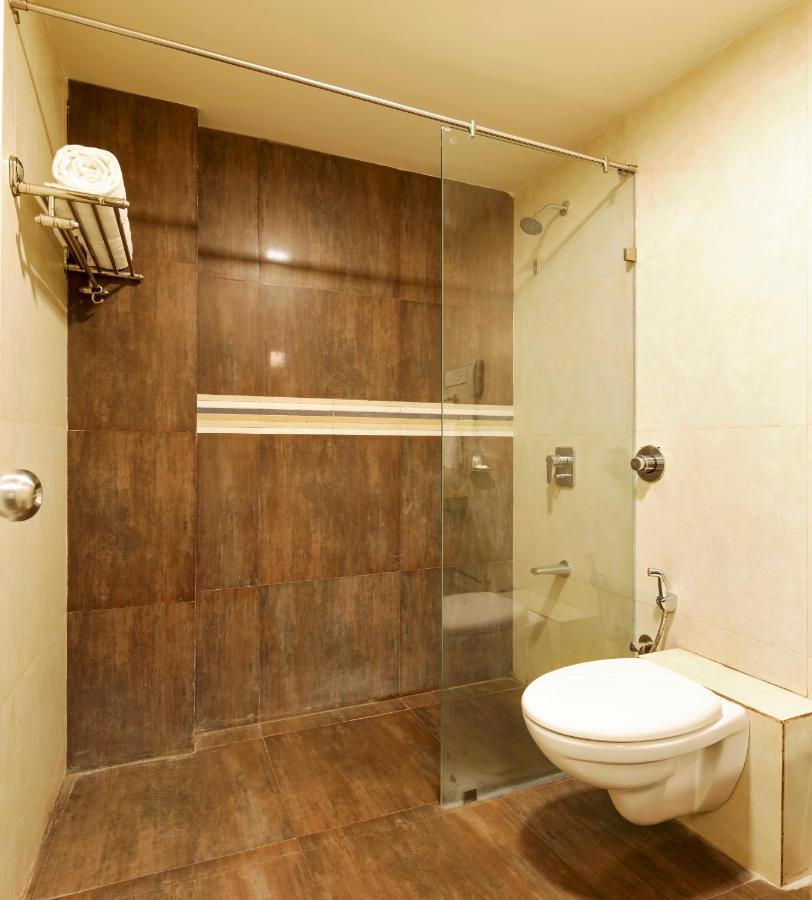 Regenta Place Raysons Kolhapur Extérieur photo
